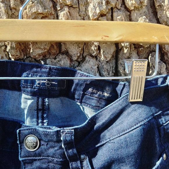 ⬇️ Price Drop!⬇️Jessica Simpson Forever Skinny in size 29 - Picture 3 of 5